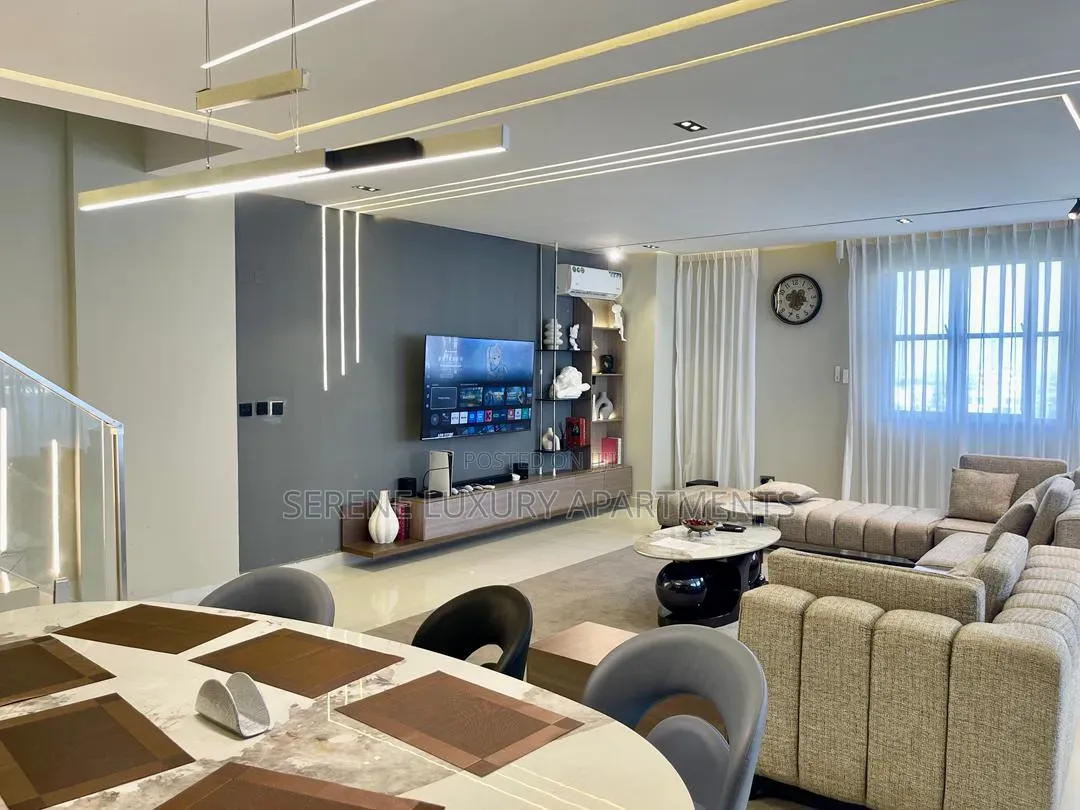 Luxurious 3bedroom Maisonette With Snooker, Balcony and Ps5
