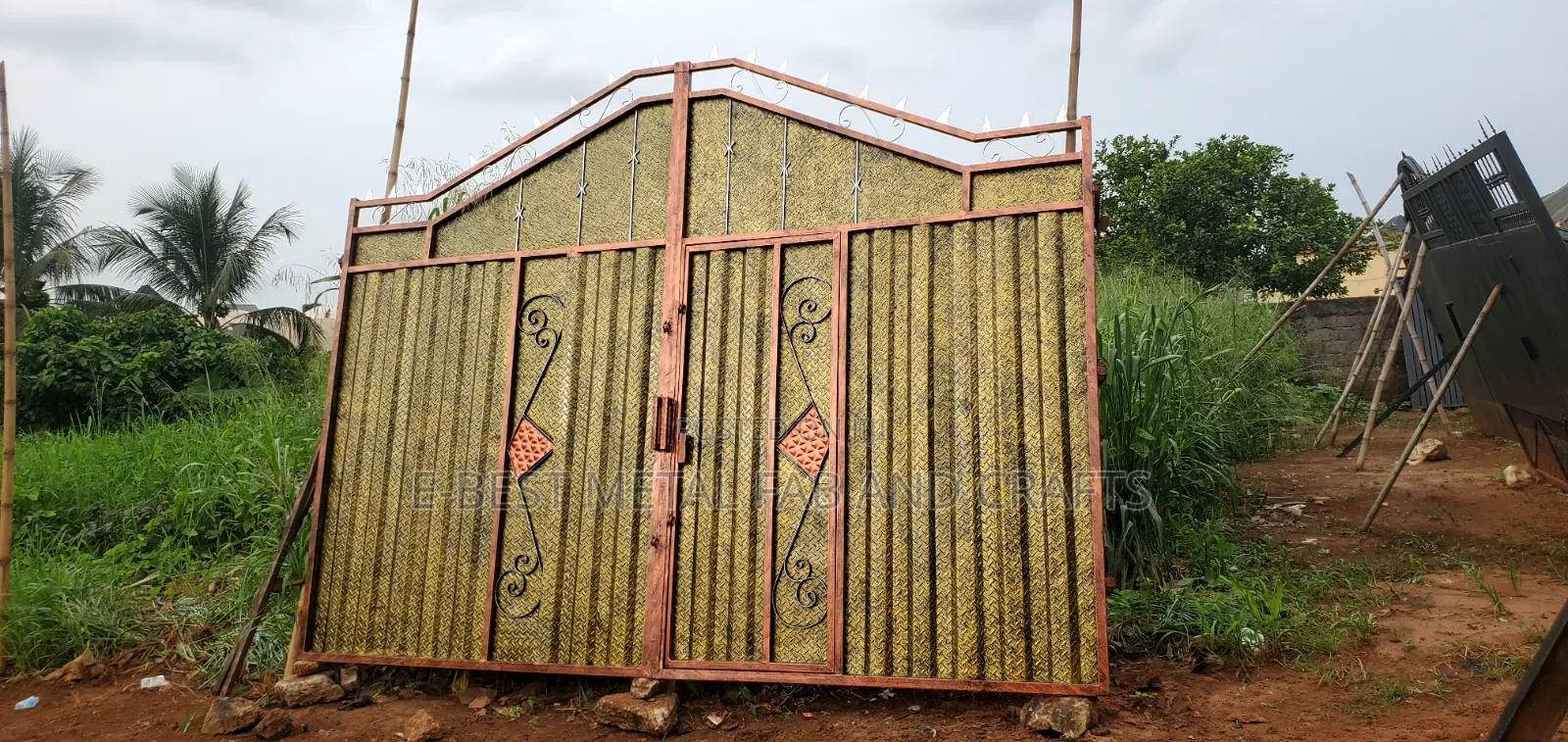 Ready-Made Security Gate – Buy Install Same Day