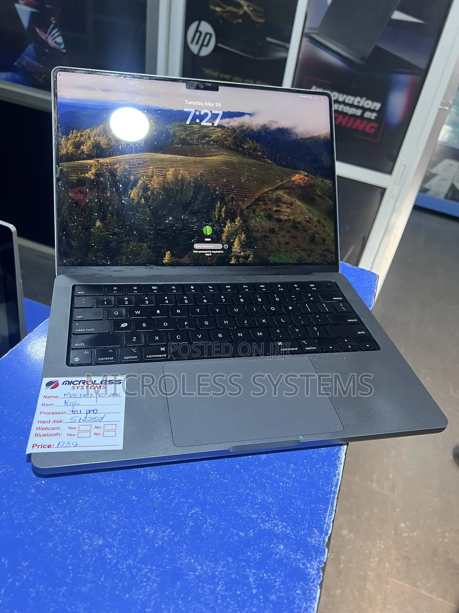 Laptop Apple MacBook Pro 2021 M1 16GB Apple M1 Pro SSD 512GB