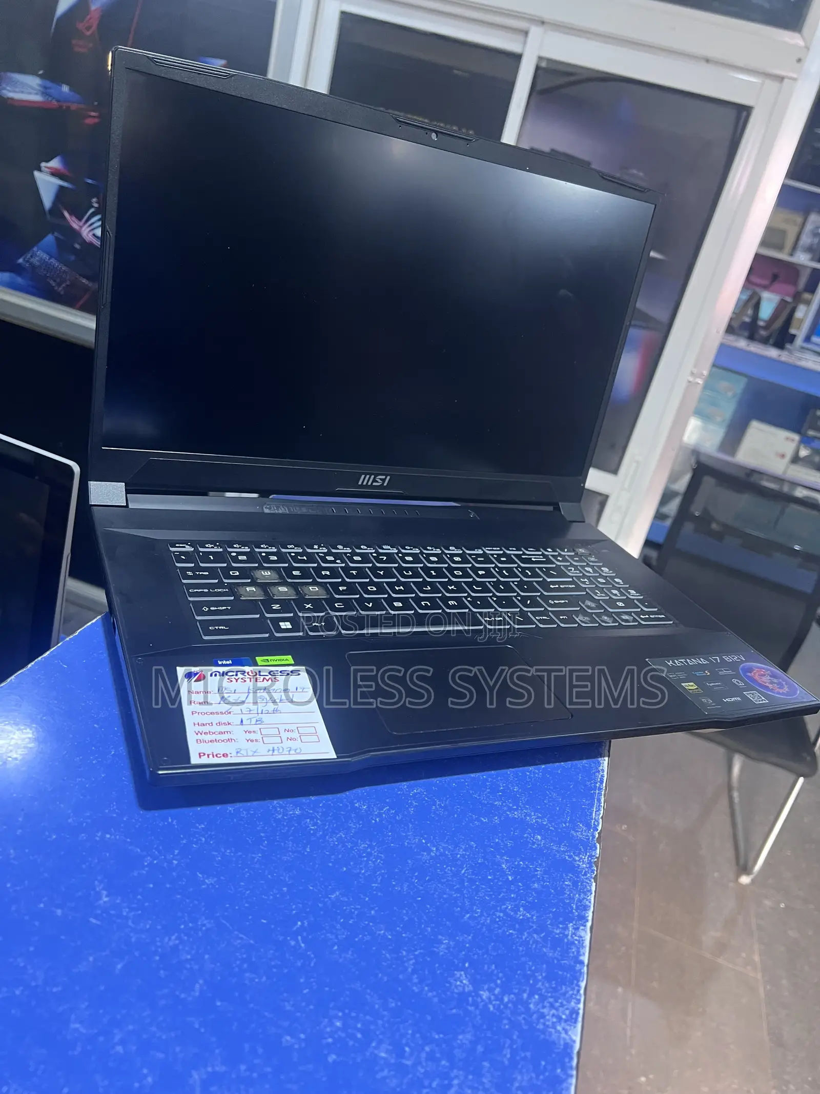 Laptop MSI Katana 17 16GB Intel Core i7 SSD 1T