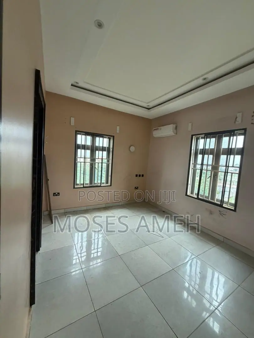 3bdrm Block of Flats in Jahi for rent