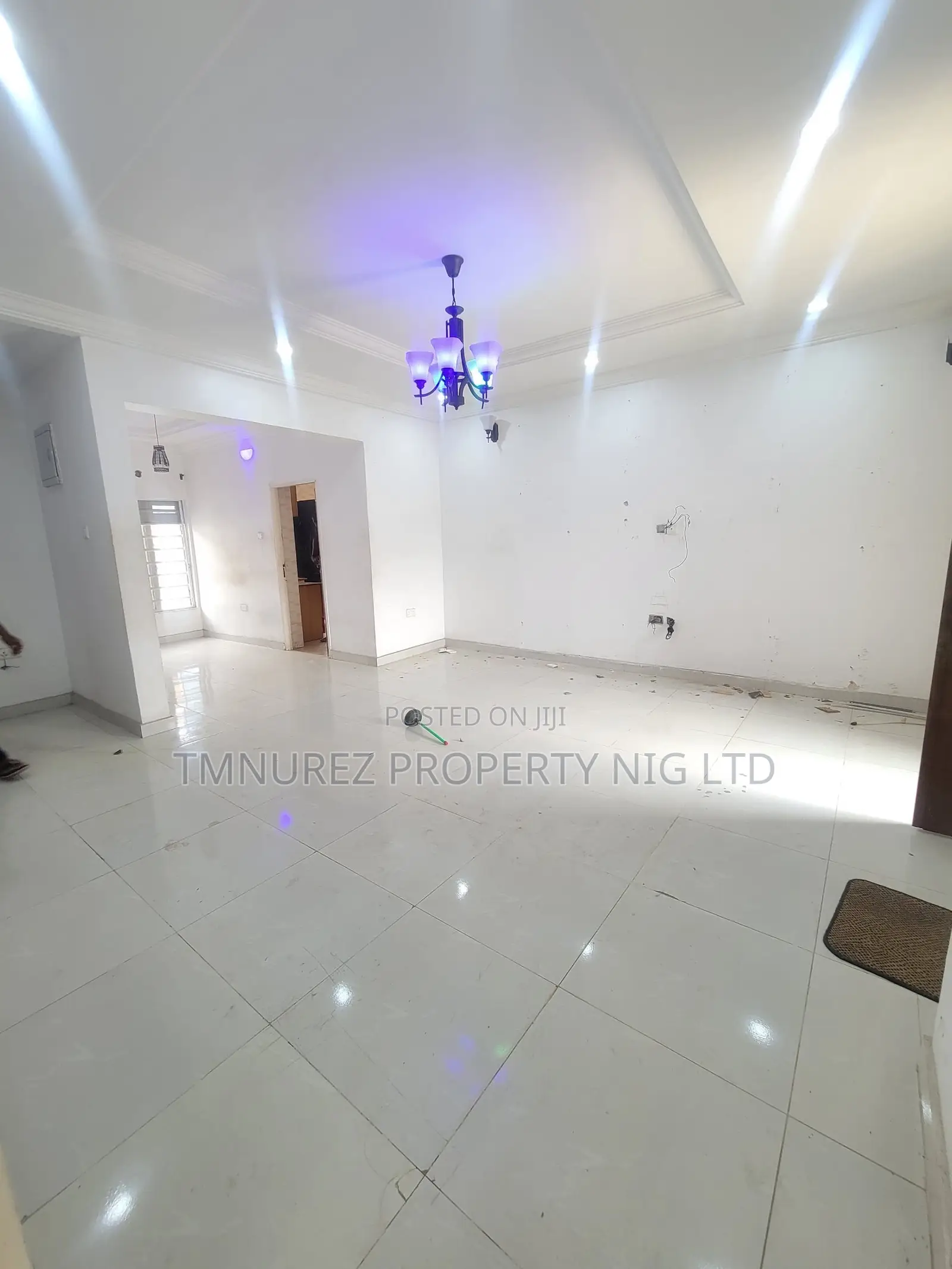 3bdrm Apartment in Cool Estate At for rent