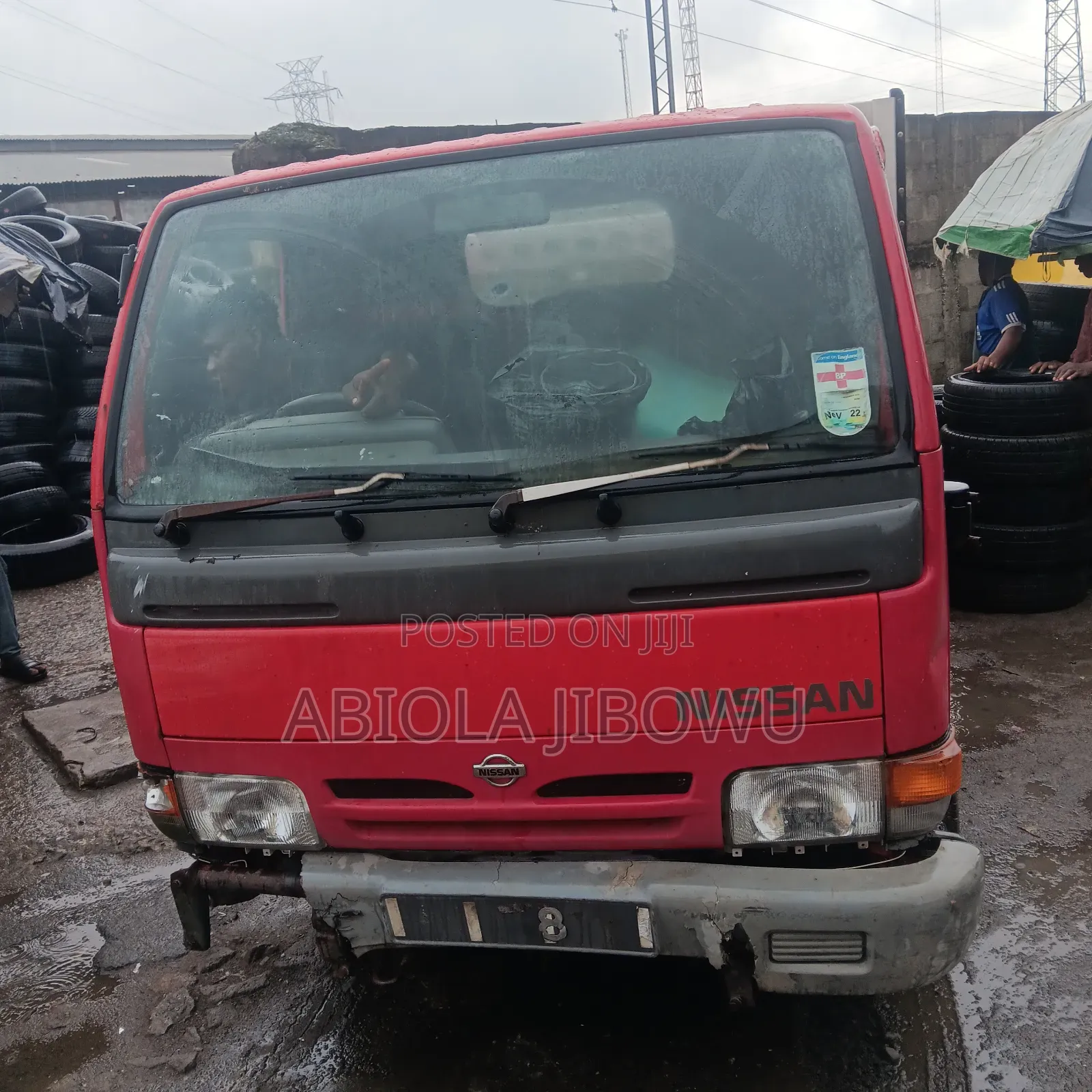 Nissan Cabstar 4tyres