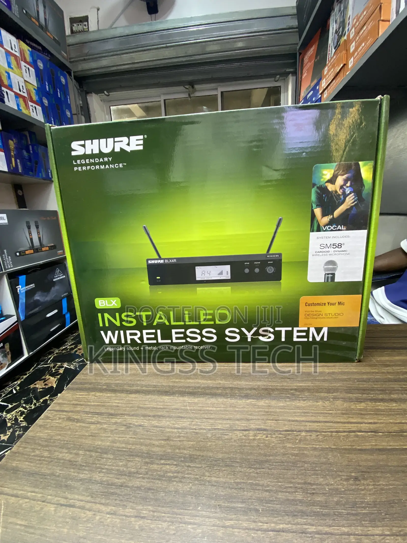Shure Blx4r/Sm58 Wireless Microphone