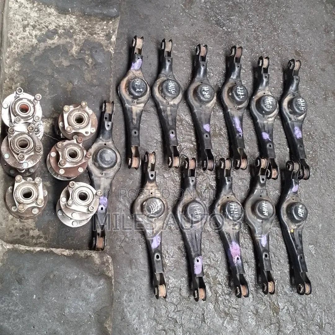 Ford Edge 2013 Back Arms