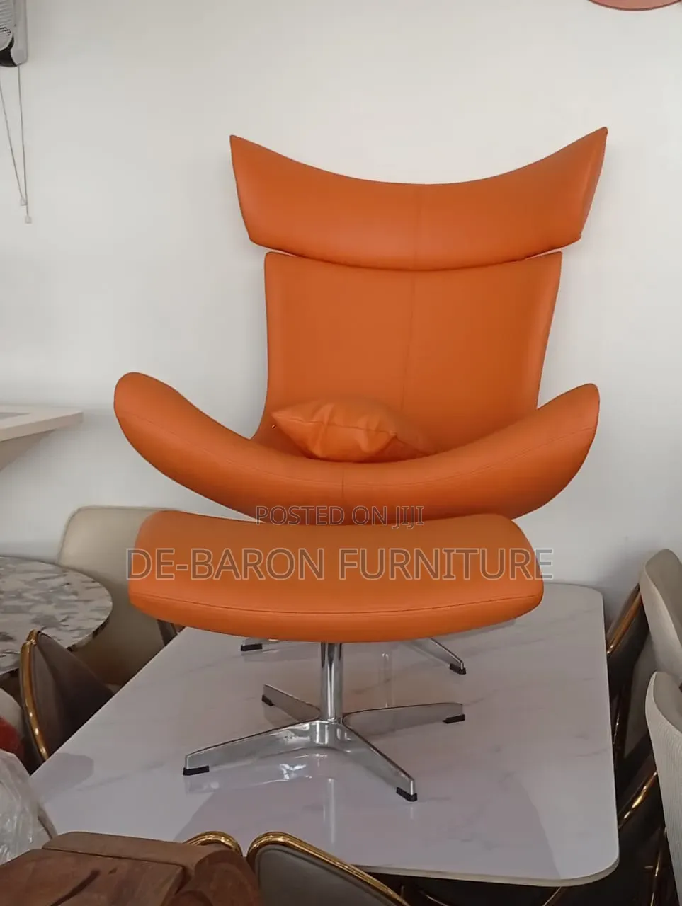Standard Relaxing Chair With Footrest