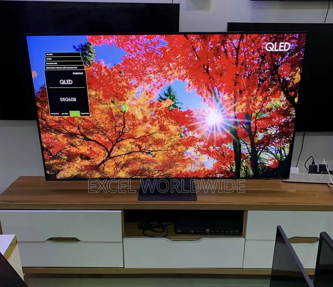 55” Sleek Designed Samsung Qled 2022/23 Smart TV (Q60b) Series