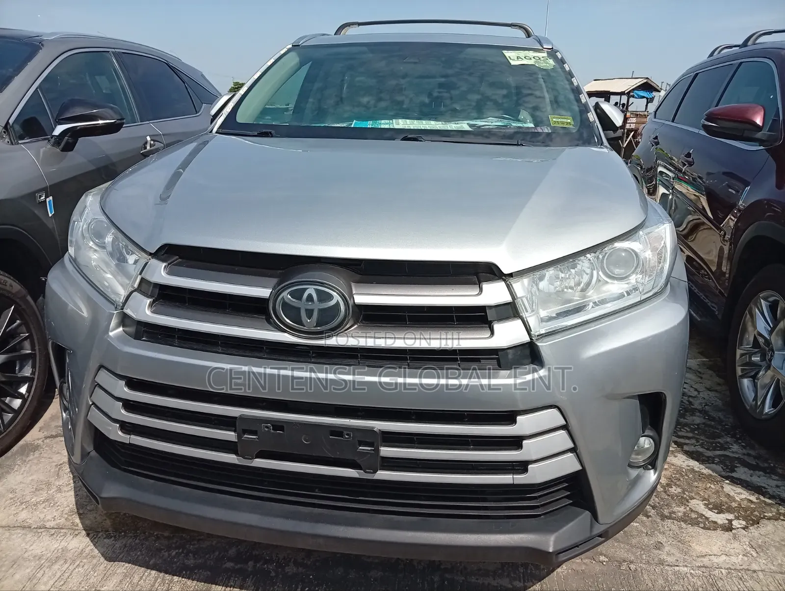 Toyota Highlander XLE 4x4 V6 (3.5L 6cyl 8A) 2018 Silver