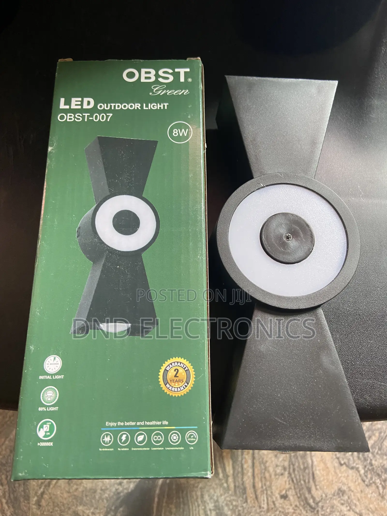 Outdoor Lights Bolt Tie