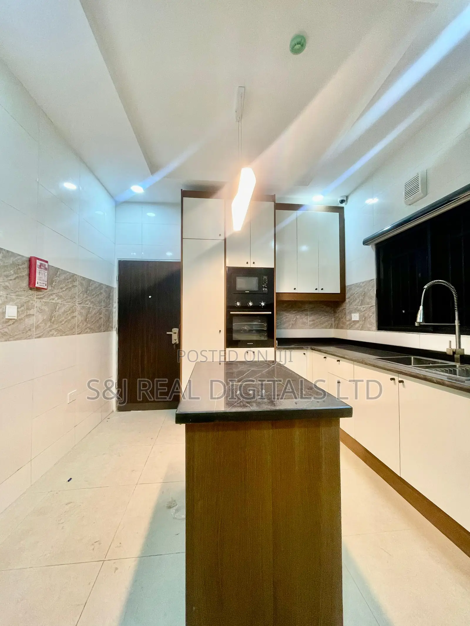 Furnished 5bdrm Duplex in Jahi for sale