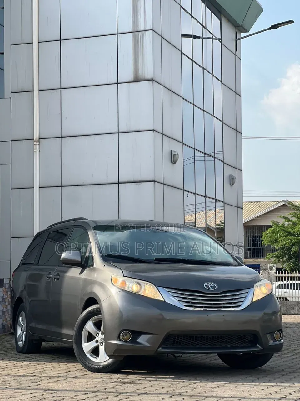 Toyota Sienna 2013 Gray