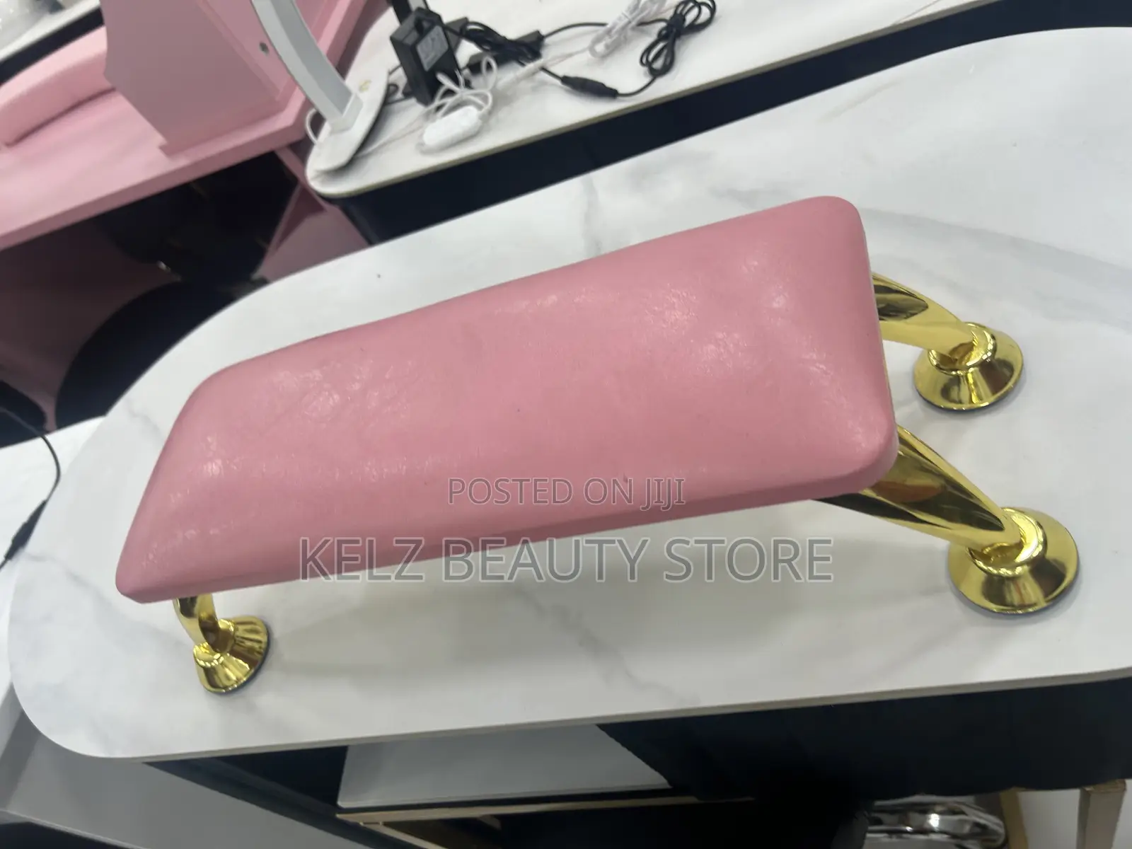 Arm Rest for Nail Table