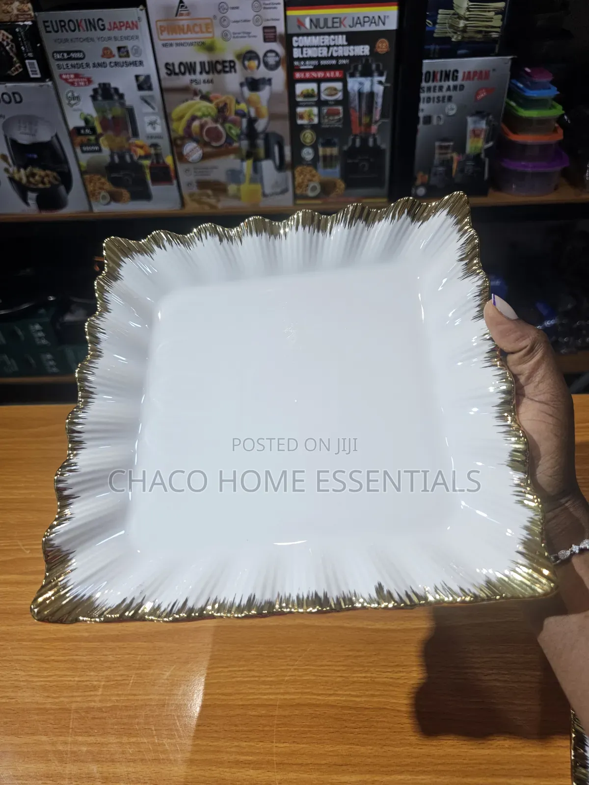 Ceramic Flat and Bowl Plates With Gold Trim