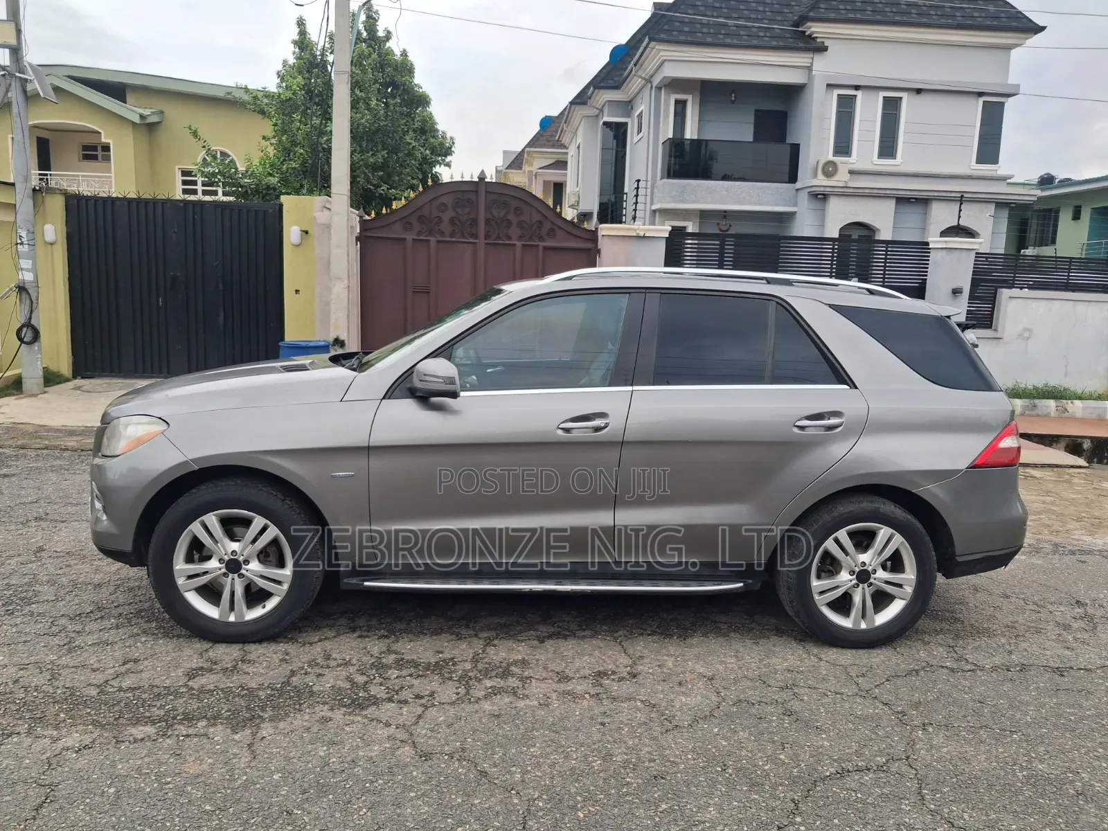 Mercedes-Benz M Class 2013 Gray