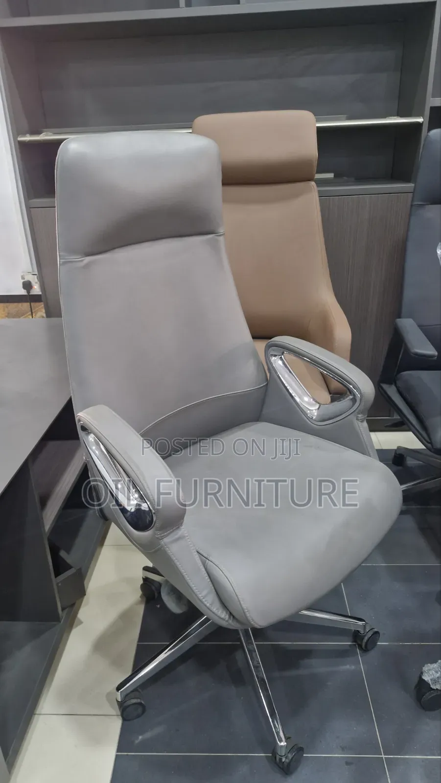 Orthopedic Executive Office Chair – Grey Tan Leather