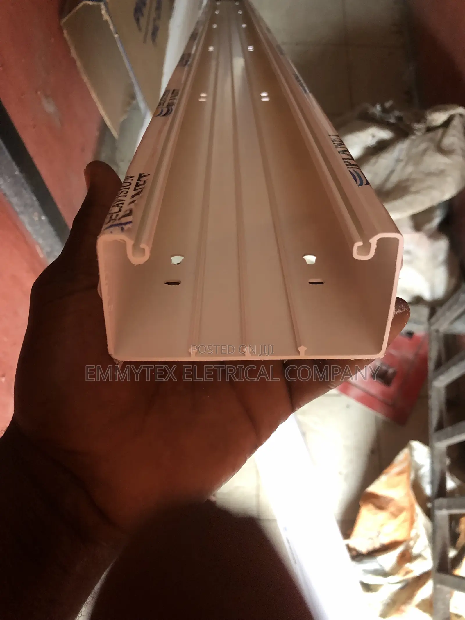 2compartment Trunking