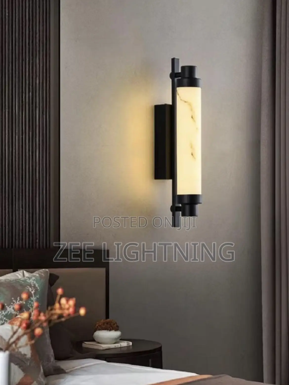 Luxury Nordic Wall Bracket (Gold and Black Body)