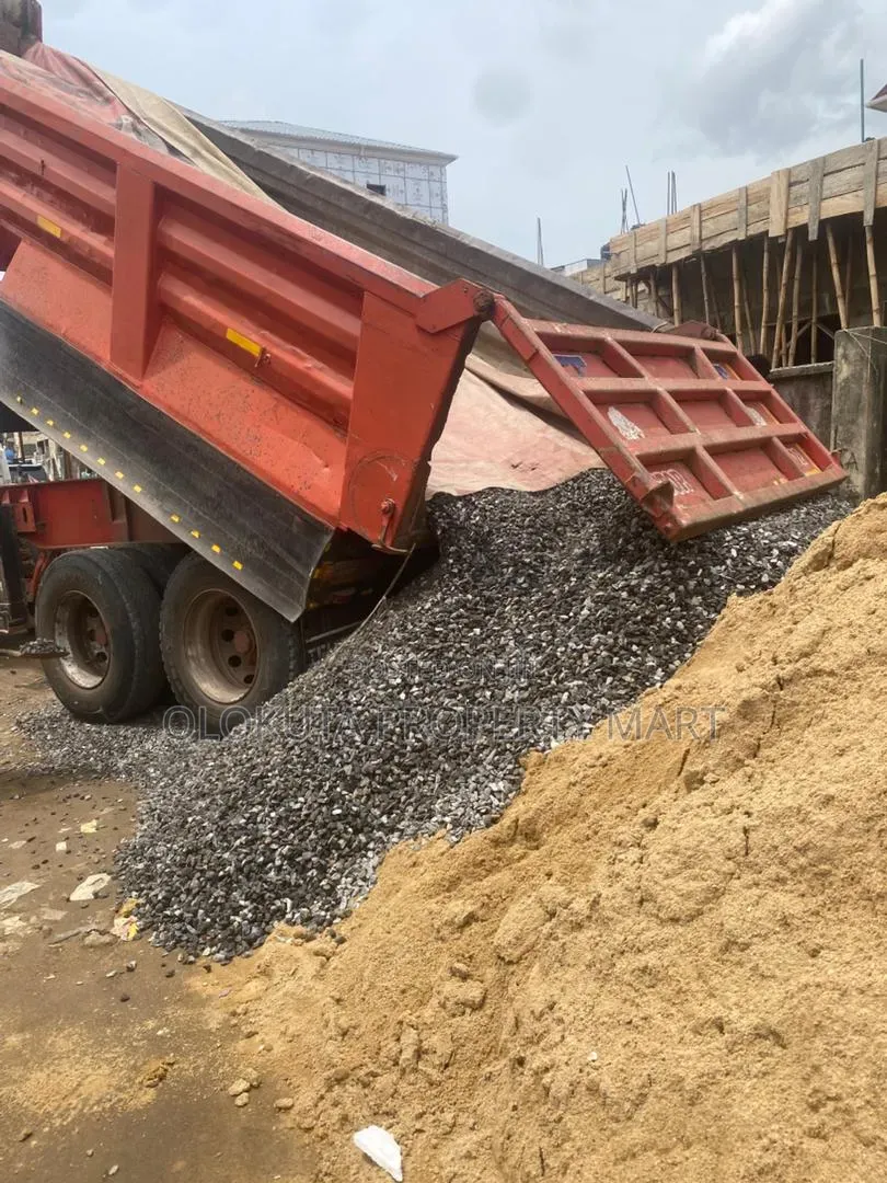 Grinate 30 Tone From Quarry and Sharp Sand