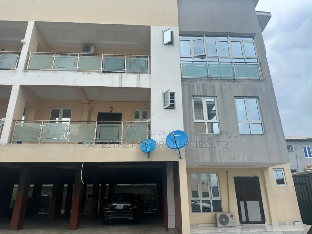 4bdrm Maisonette in Igbo-efon for rent