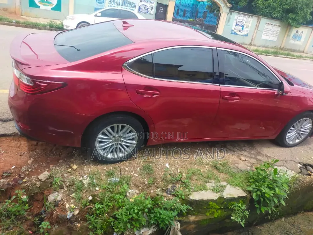 Lexus ES 350 FWD 2014 Red