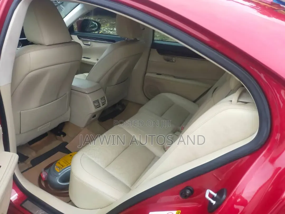 Lexus ES 350 FWD 2014 Red