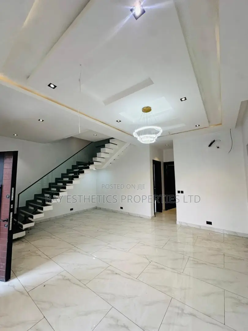 4bdrm Duplex in Golden Park Estate, Sangotedo for sale