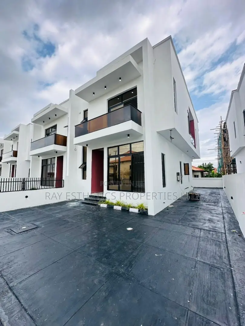 4bdrm Duplex in Golden Park Estate, Sangotedo for sale