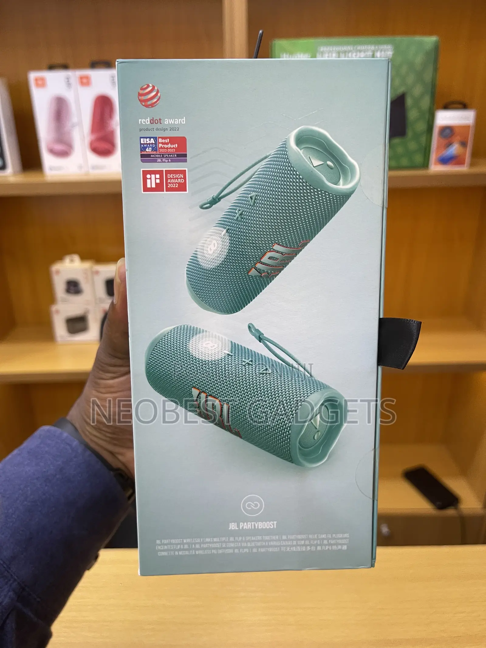 Green JBL Flip 6