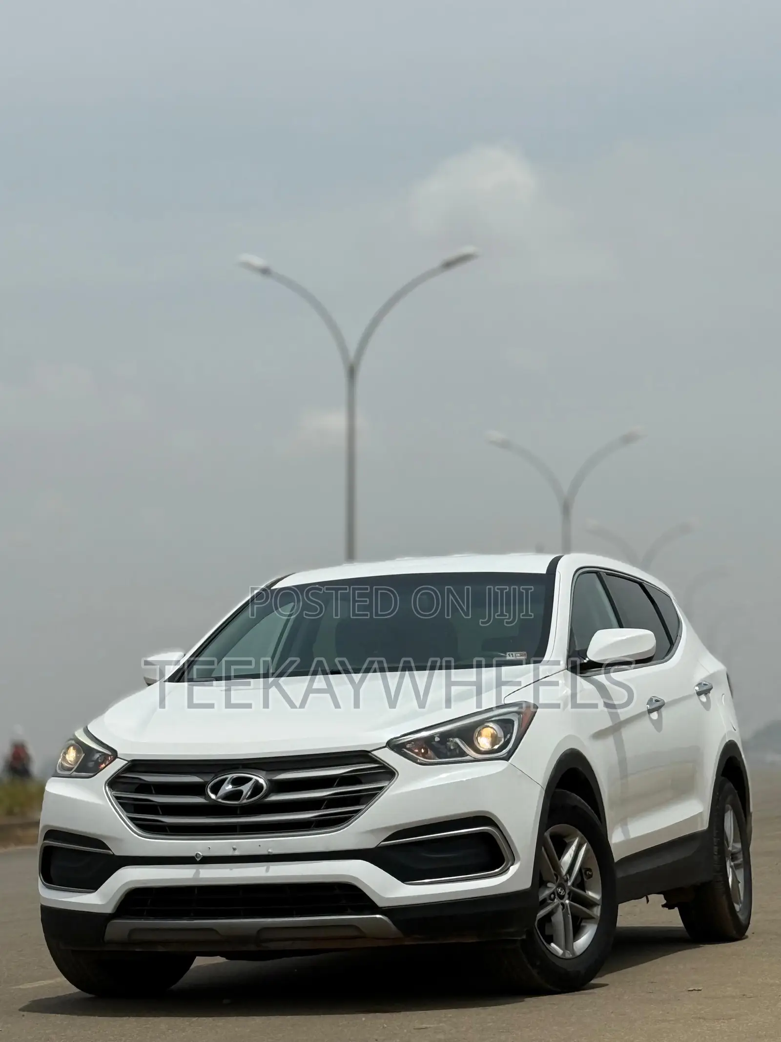Hyundai Santa Fe SE AWD 2018 White