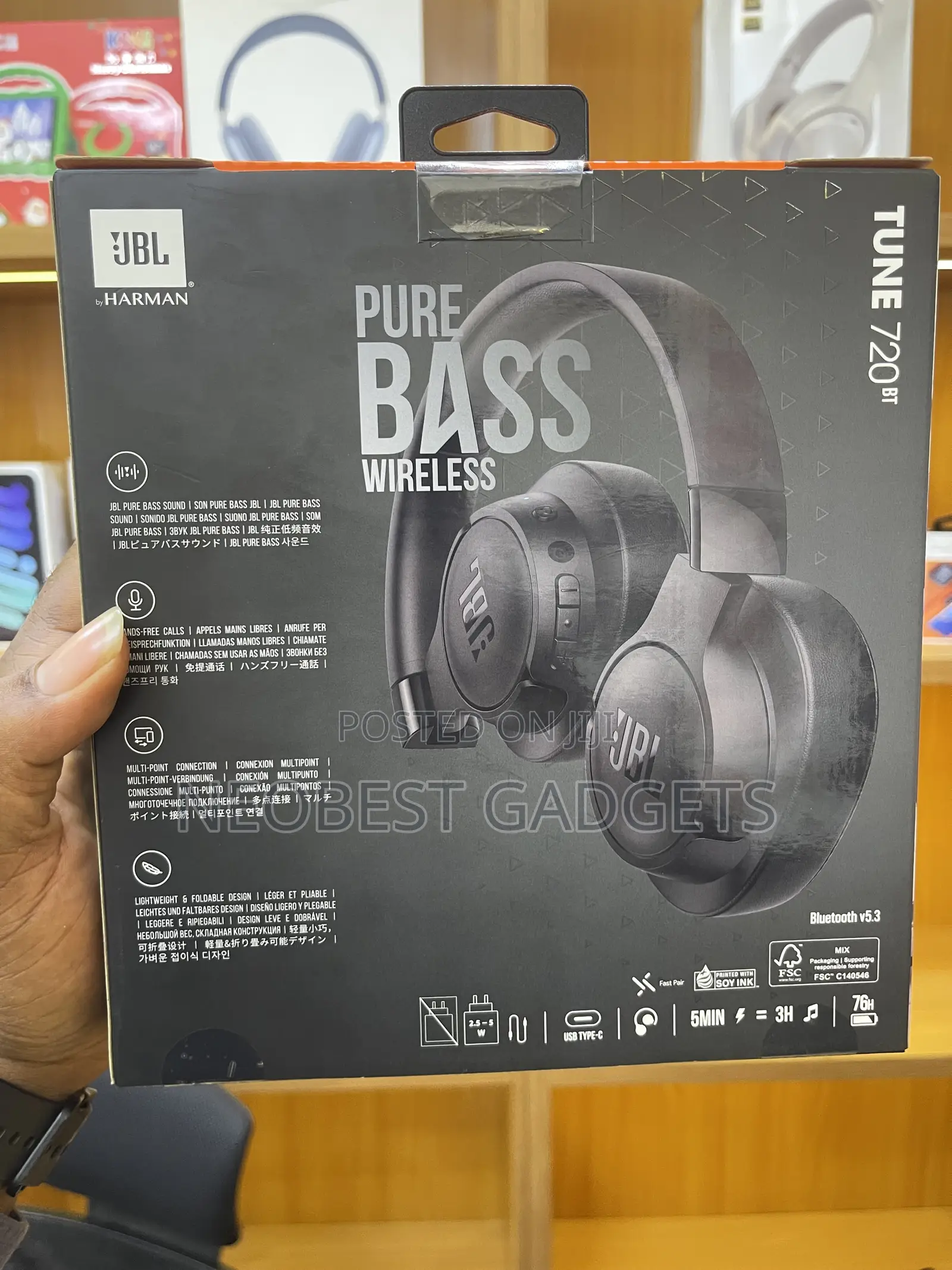 Black JBL Tune 720 Bt