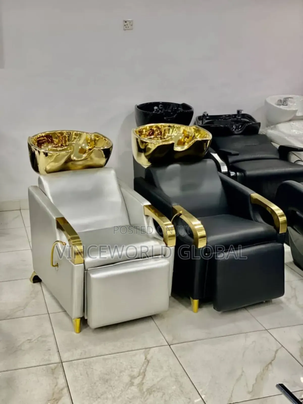 Exclusive Shampoo Basin With Gold Head