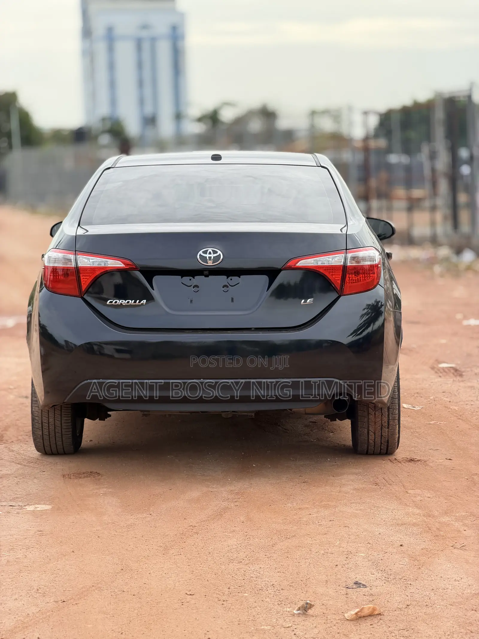 Toyota Corolla LE Premium 4dr Sedan (1.8L 4cyl CVT) 2015 Black
