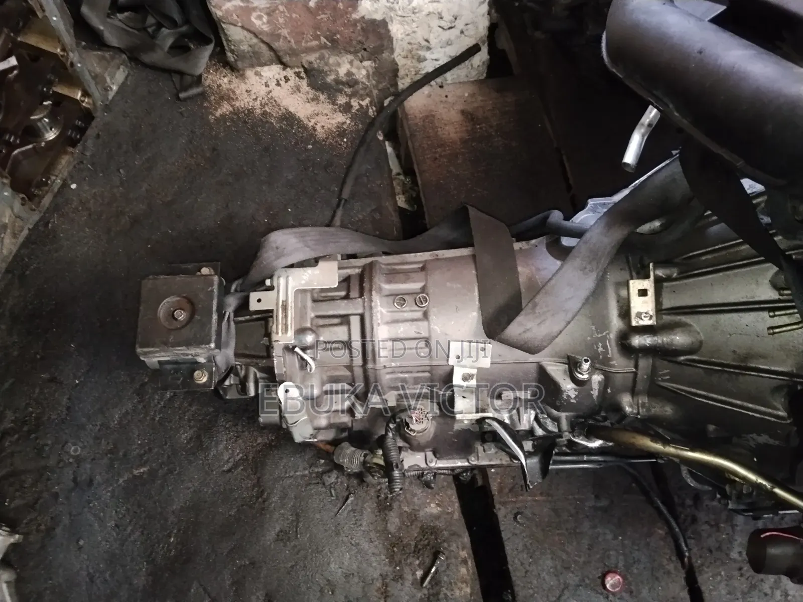 Engine and Gearbox Nissan Pathfinder 2005 Model V6 2wheel Drive