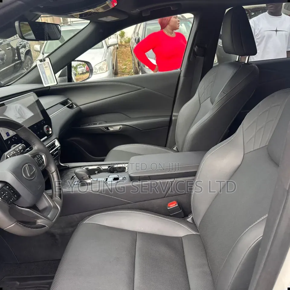 Lexus RX 2025 White