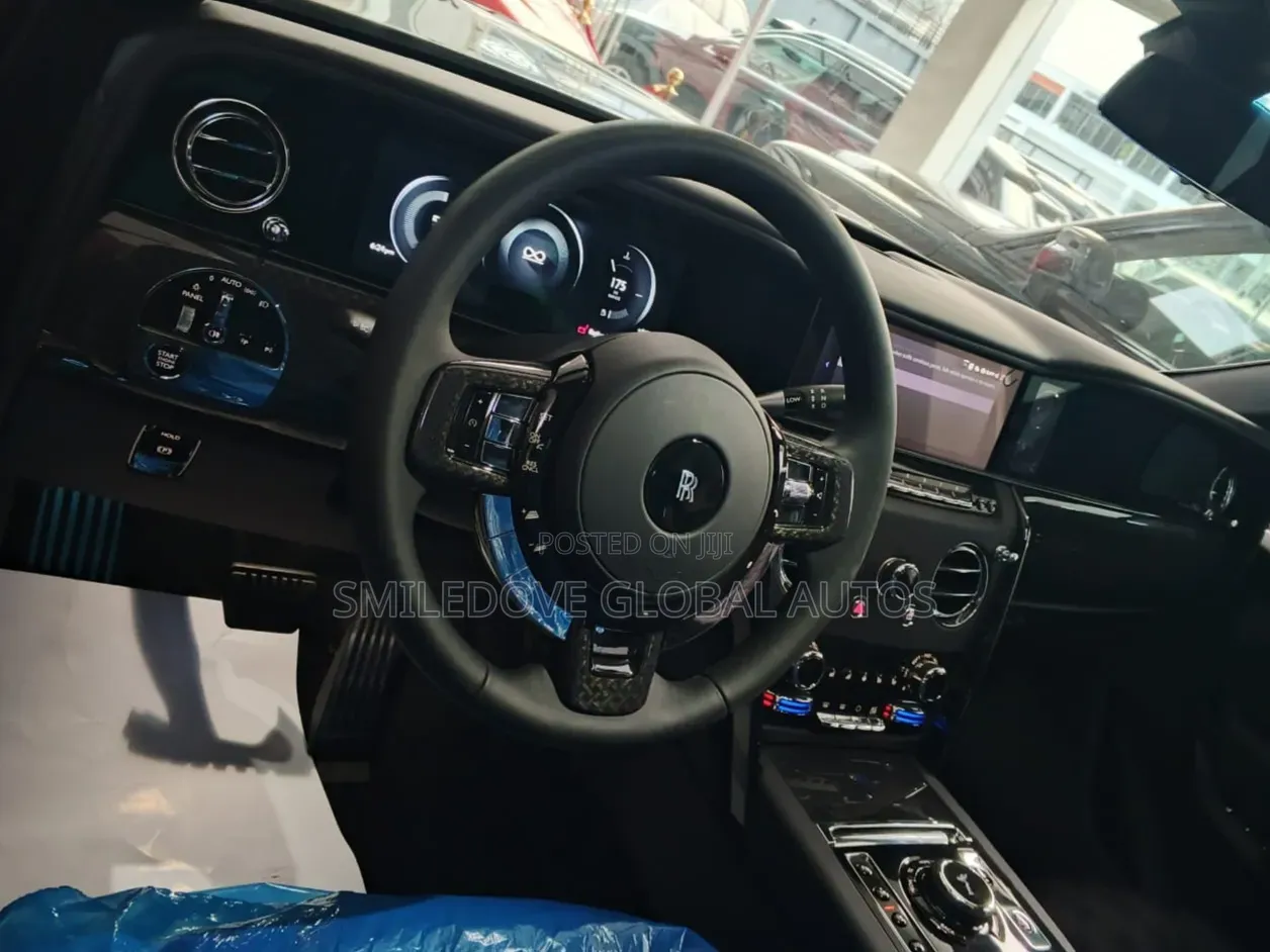 New Rolls-Royce Cullinan 2025 Black