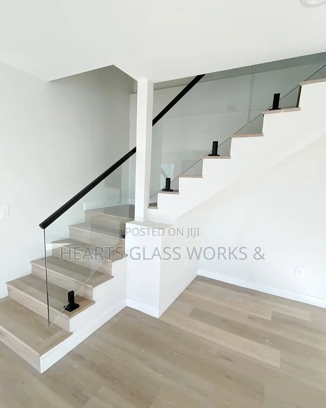 Modern Spigot Glass Railing for Staircase Balcony