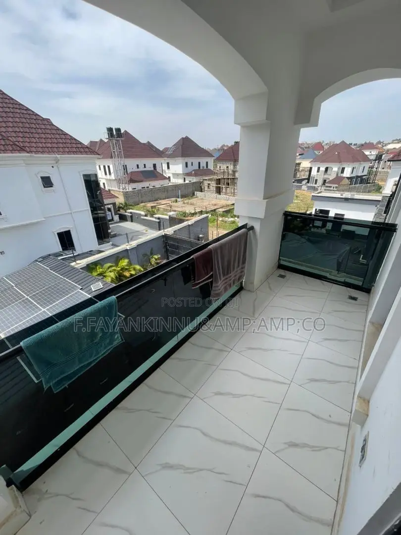 4bdrm Duplex in Lugbe District for sale