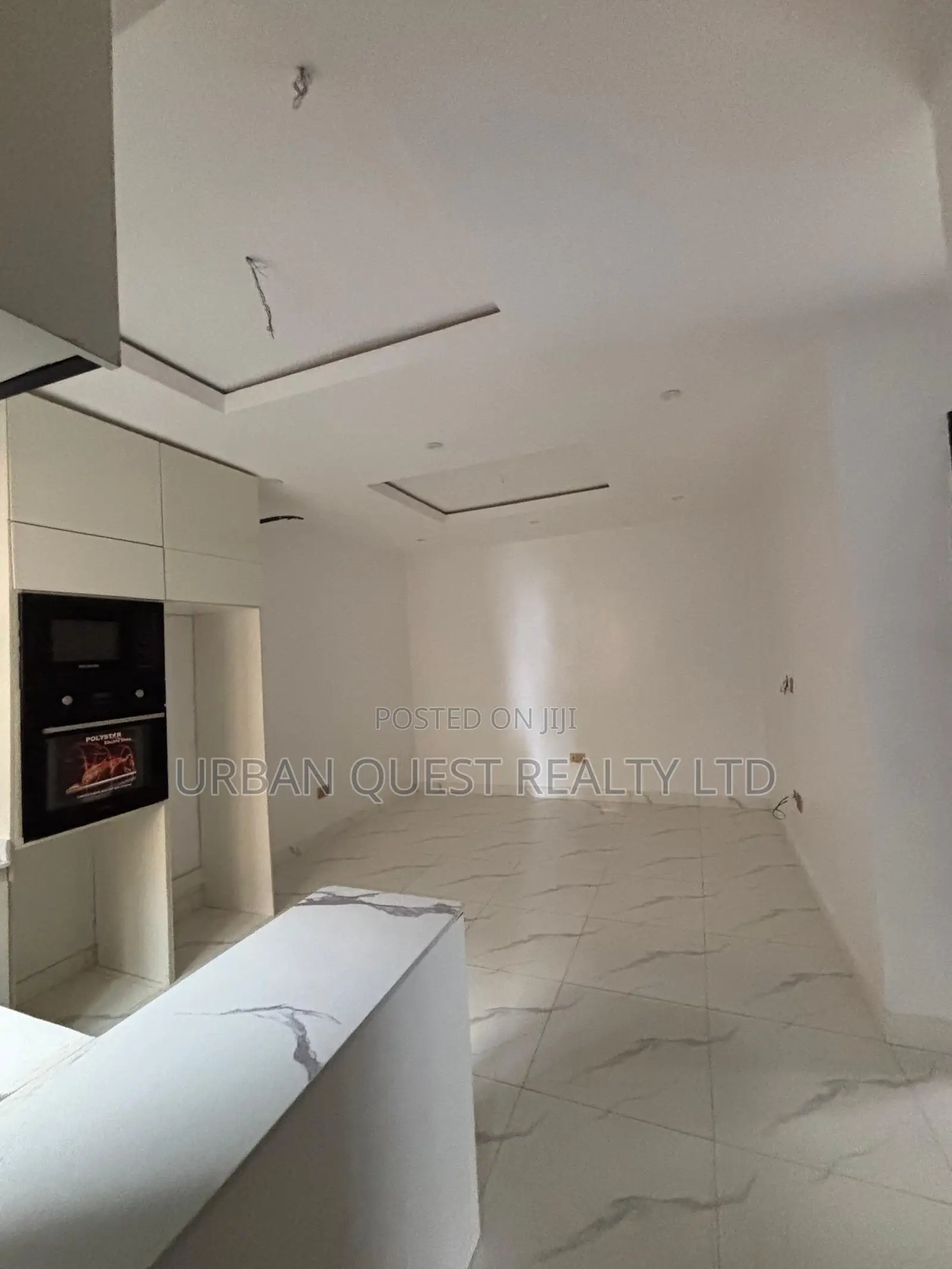 1bdrm Apartment in Lekki Phase 1 for sale