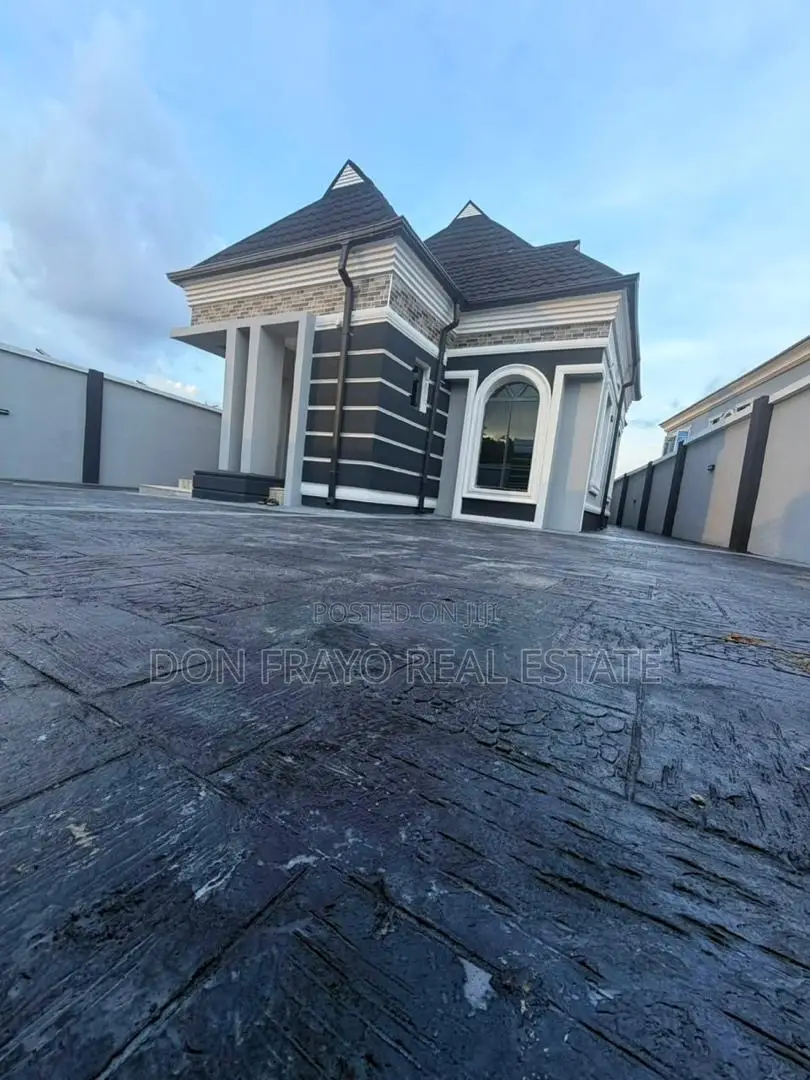 3bdrm Bungalow in Unity Estate Alakia for sale