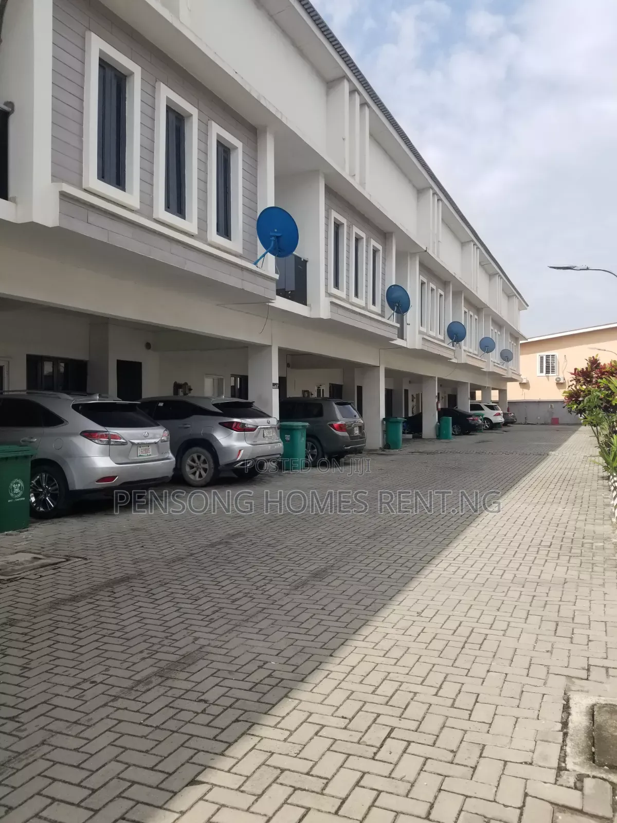 3bdrm Duplex in Victoria Crest 3, Lekki Expressway for rent