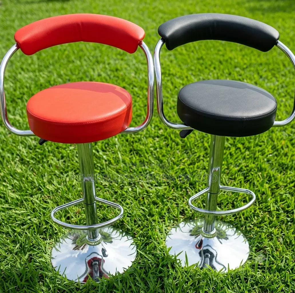 A Curved Backrest Padded Leather Seats in Red Black Bar Stool