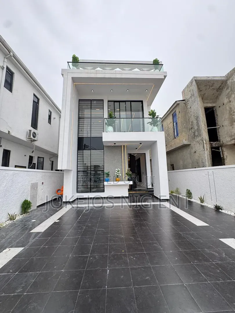 5bdrm Duplex in Ikota Gra for sale