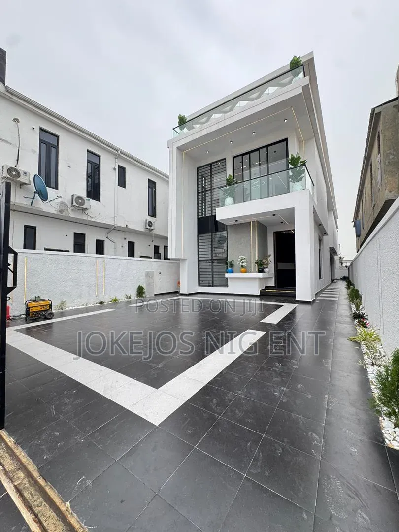 5bdrm Duplex in Ikota Gra for sale