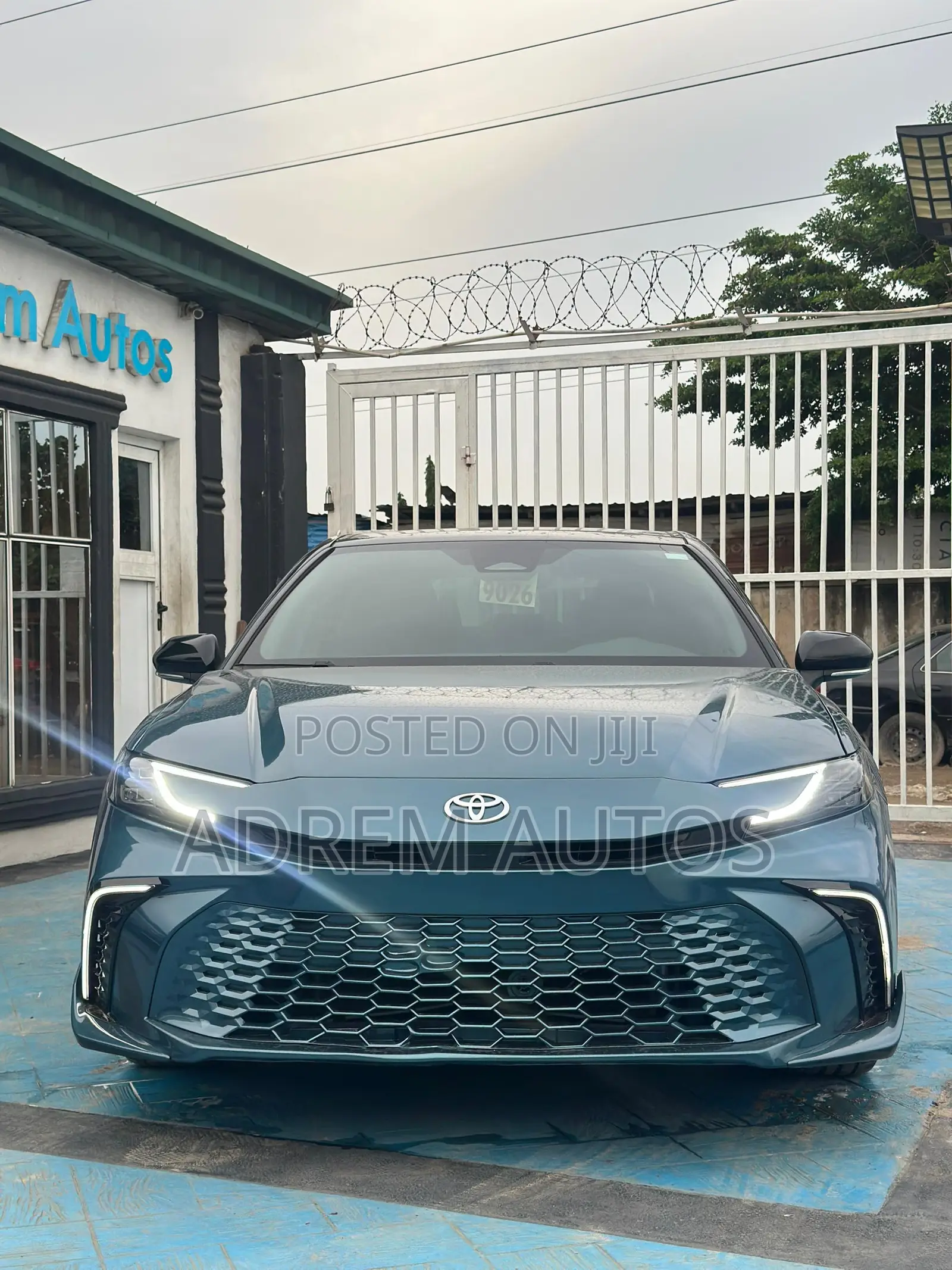 Toyota Camry XSE 2025 Blue