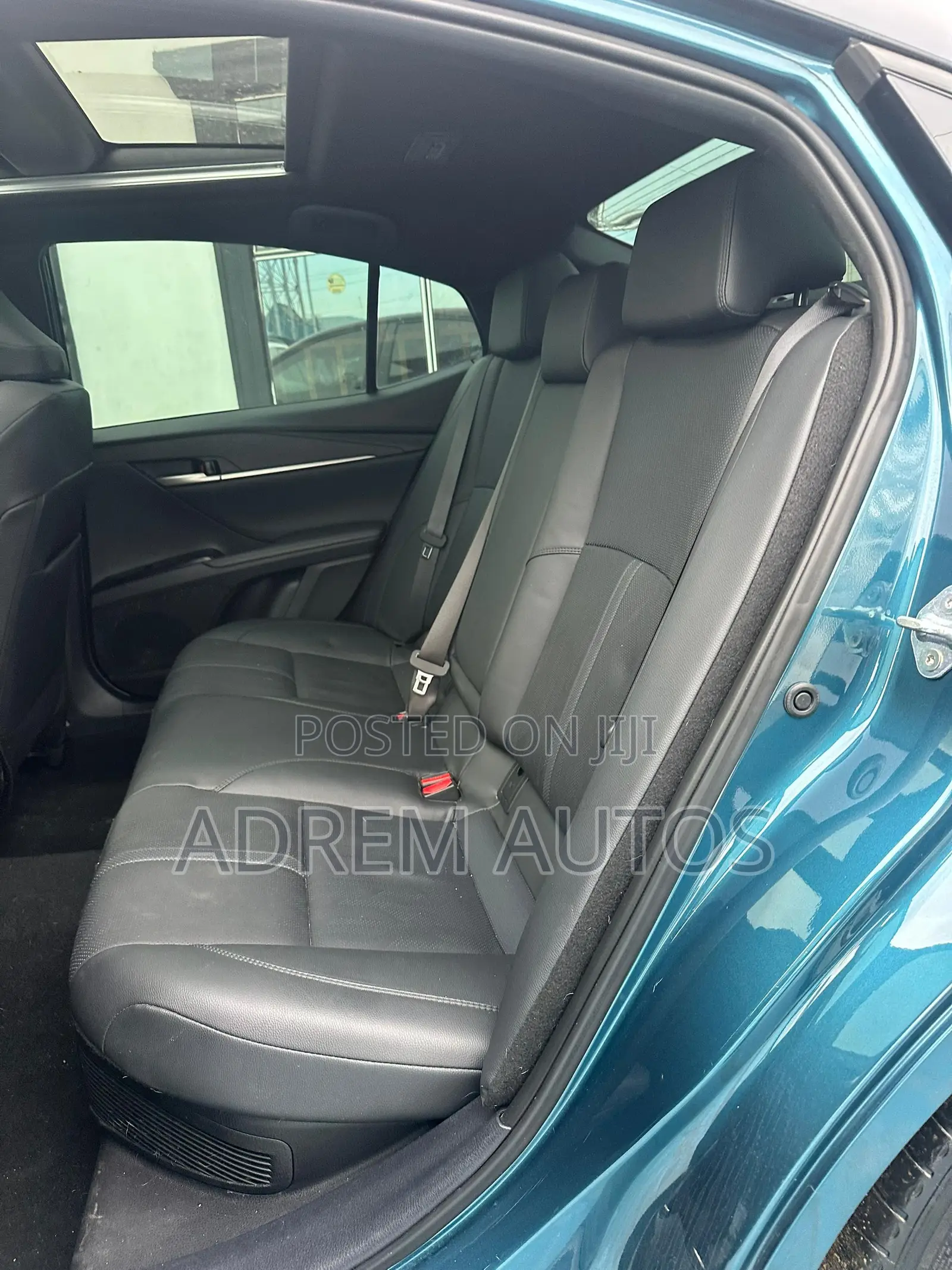 Toyota Camry XSE 2025 Blue