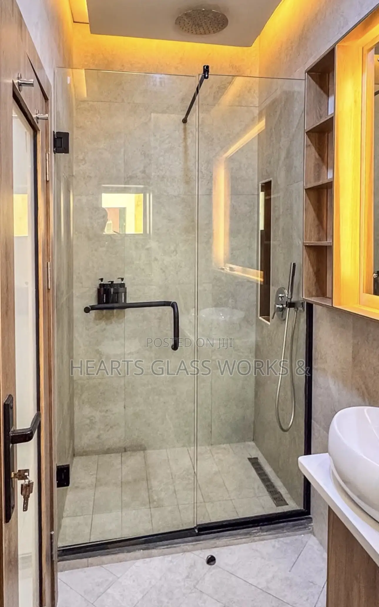 10mm Toughened Glass Hinged Shower Enclosure