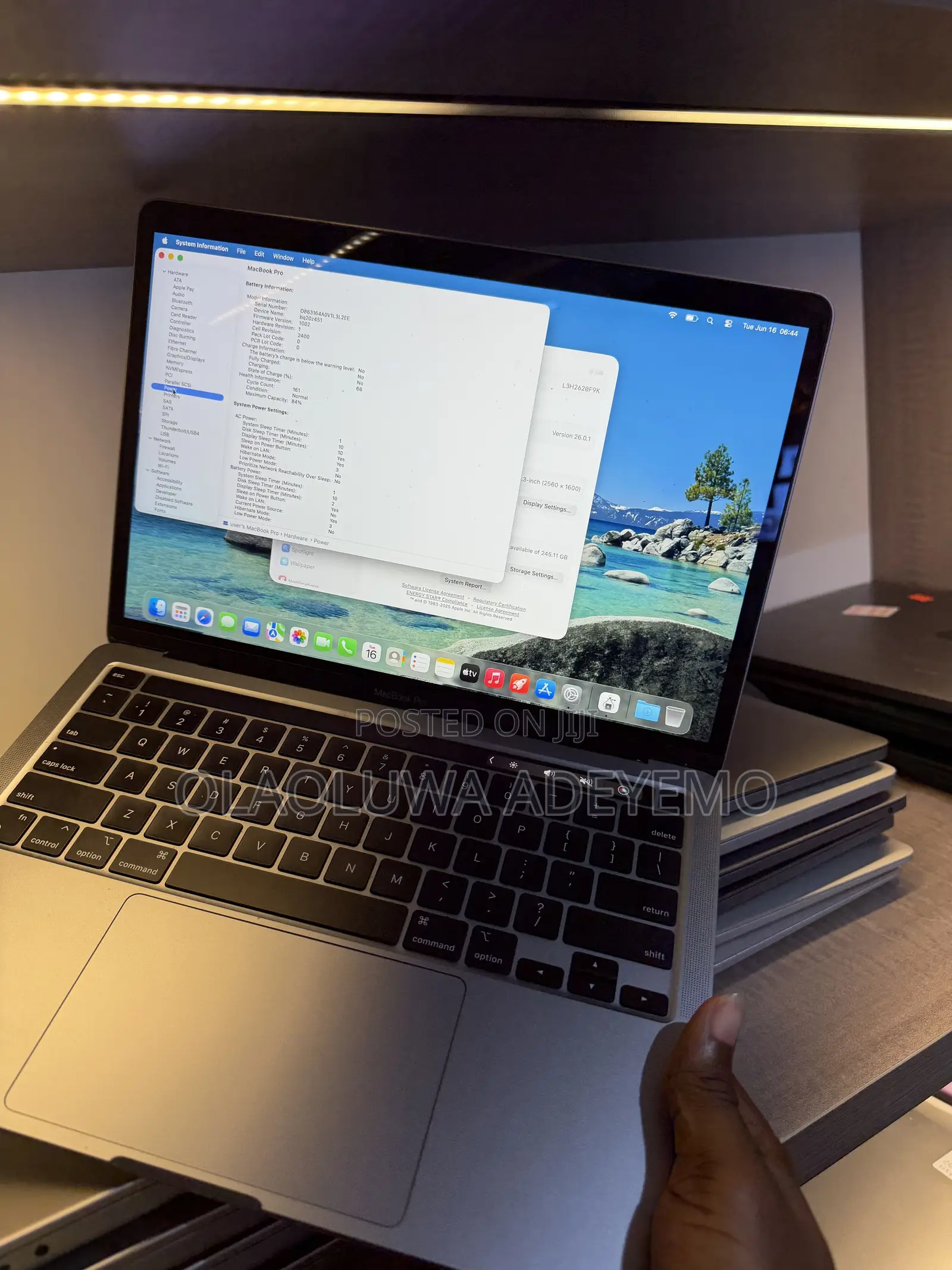 Laptop Apple MacBook Pro 2022 M2 8GB Apple M2 SSD 256GB