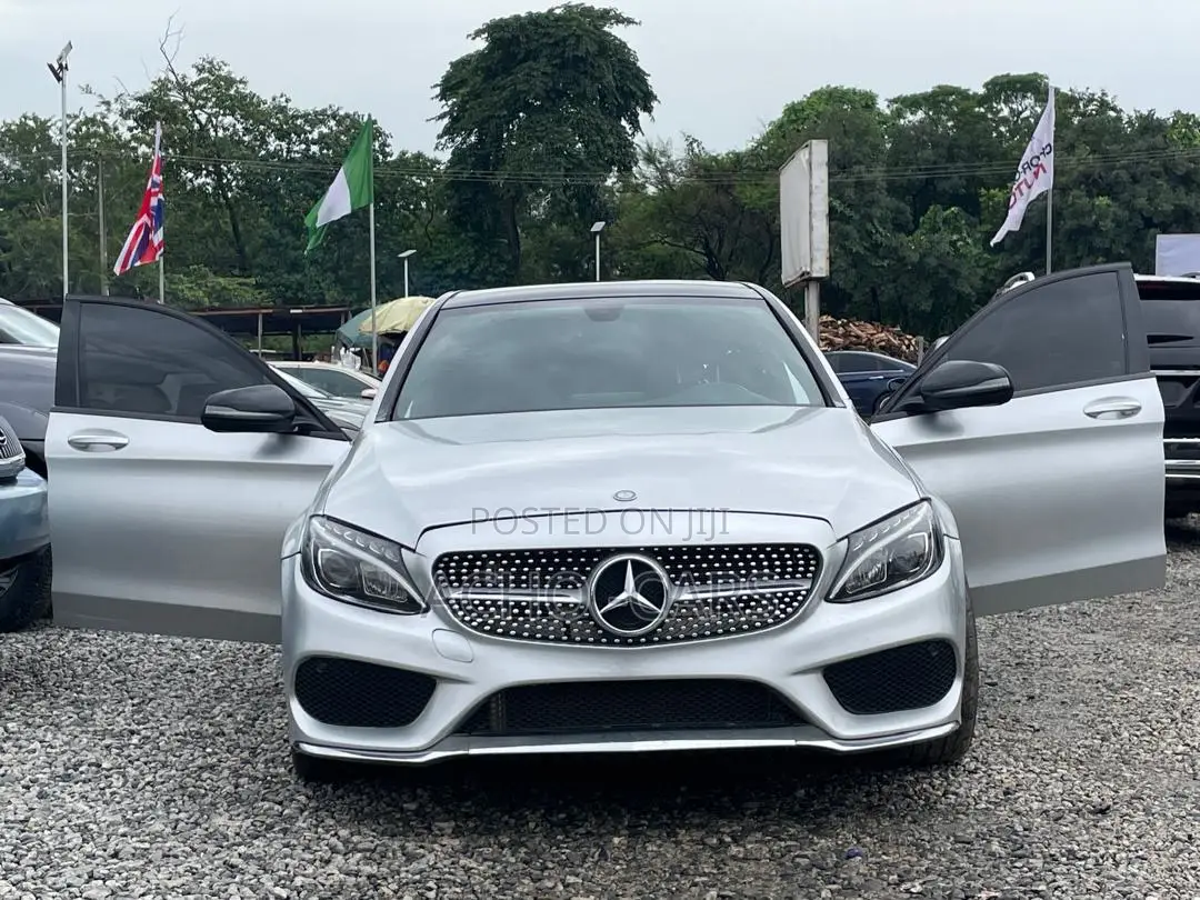 Mercedes-Benz C300 2016 Silver
