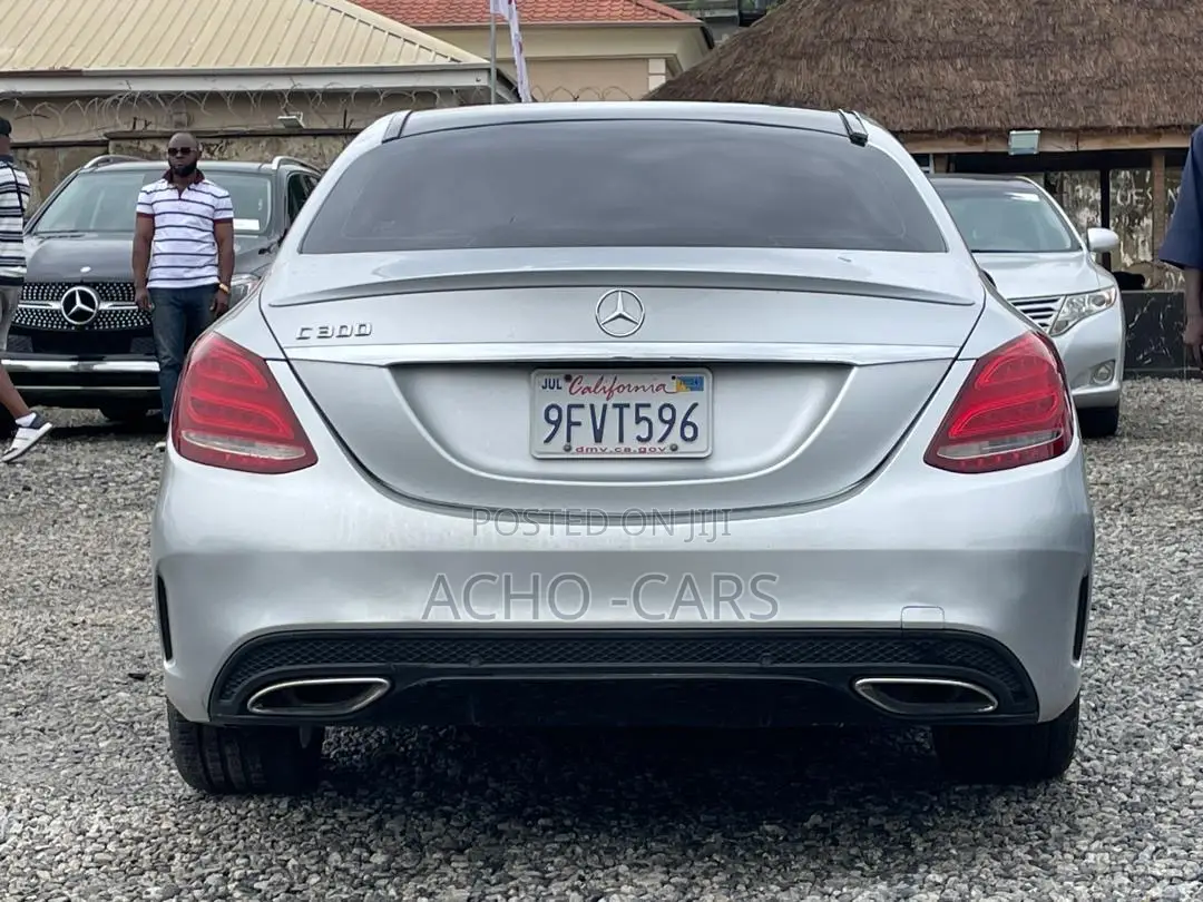 Mercedes-Benz C300 2016 Silver
