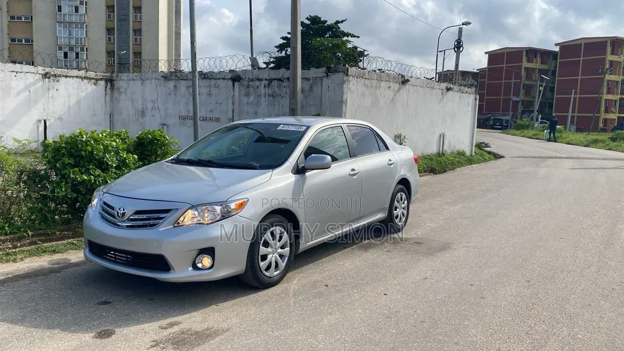 Toyota Corolla 2013 Silver